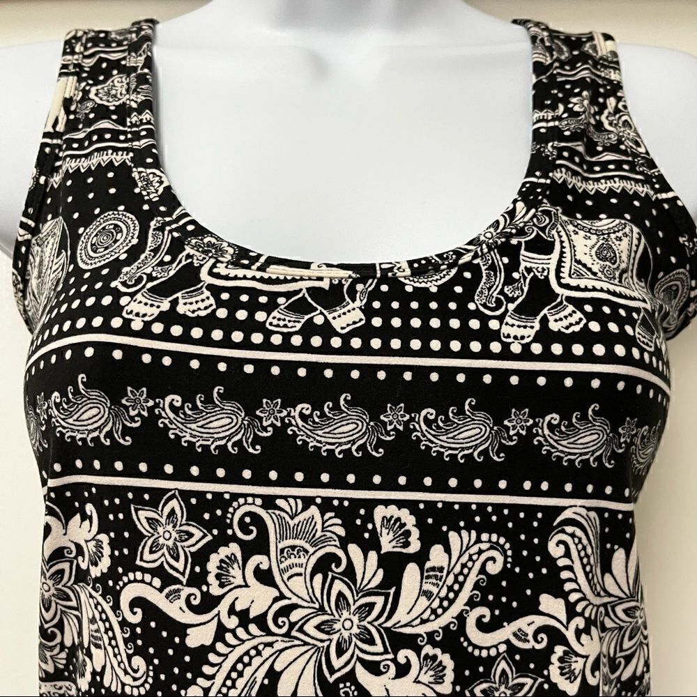 TANK TOP! Rue 21 Elephant Tank Top Size M Never Worn - Picture 2 of 7